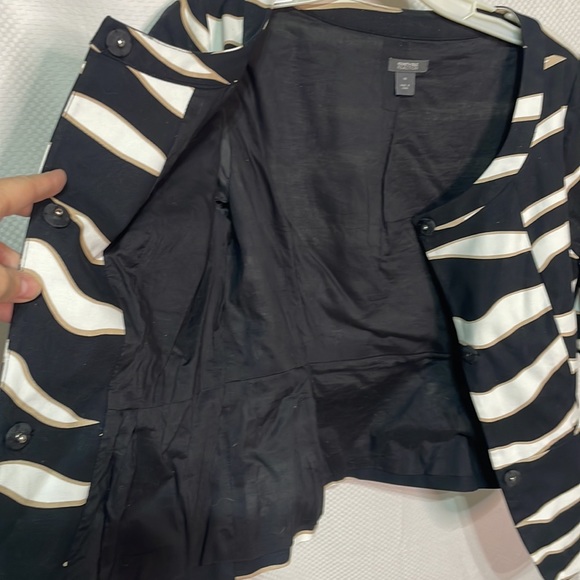 Kenneth Cole Reaction 10 puff short sleeve animal print black white jacket euc - Picture 13 of 13